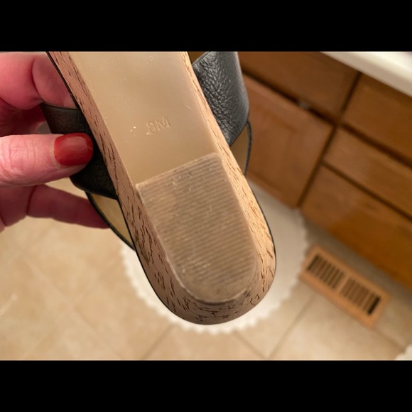 Talbots leather wedge sandals 8M - Picture 2 of 4